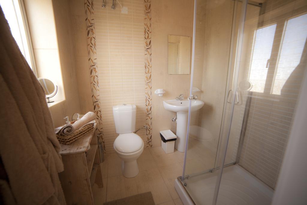 Secco's Seaview Accommodation L-Imgarr Esterno foto
